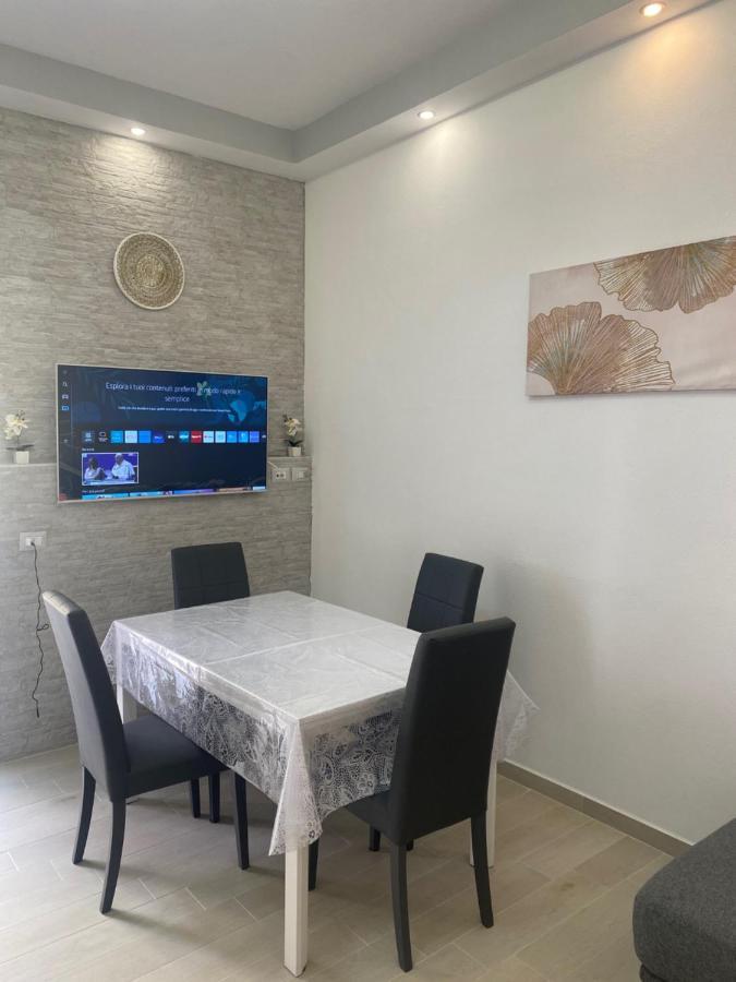 Domo Nora 2 Apartment Olbia Exterior photo